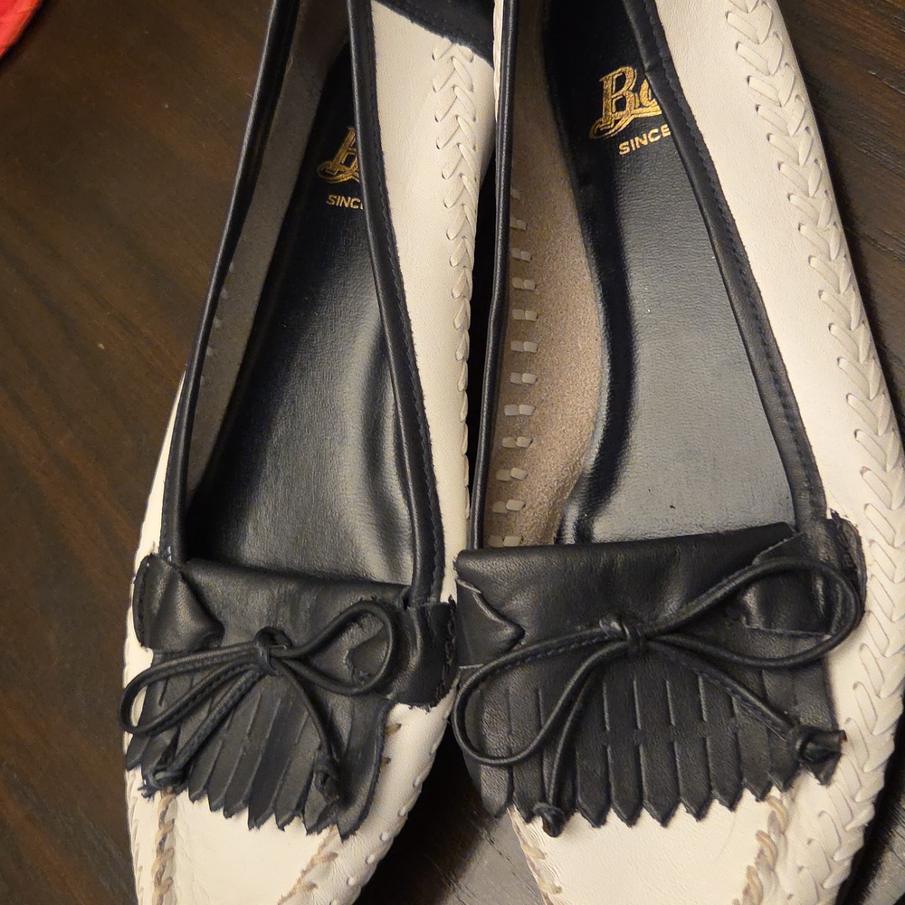 Bass Black and Cream Women's Moccasins